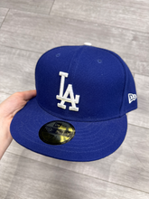 Load image into Gallery viewer, Hat
