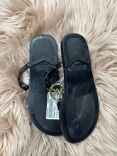 Load image into Gallery viewer, Michael Kors Sandals Womens 5
