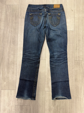 Load image into Gallery viewer, True Religion Denim Size 3/4 (27)

