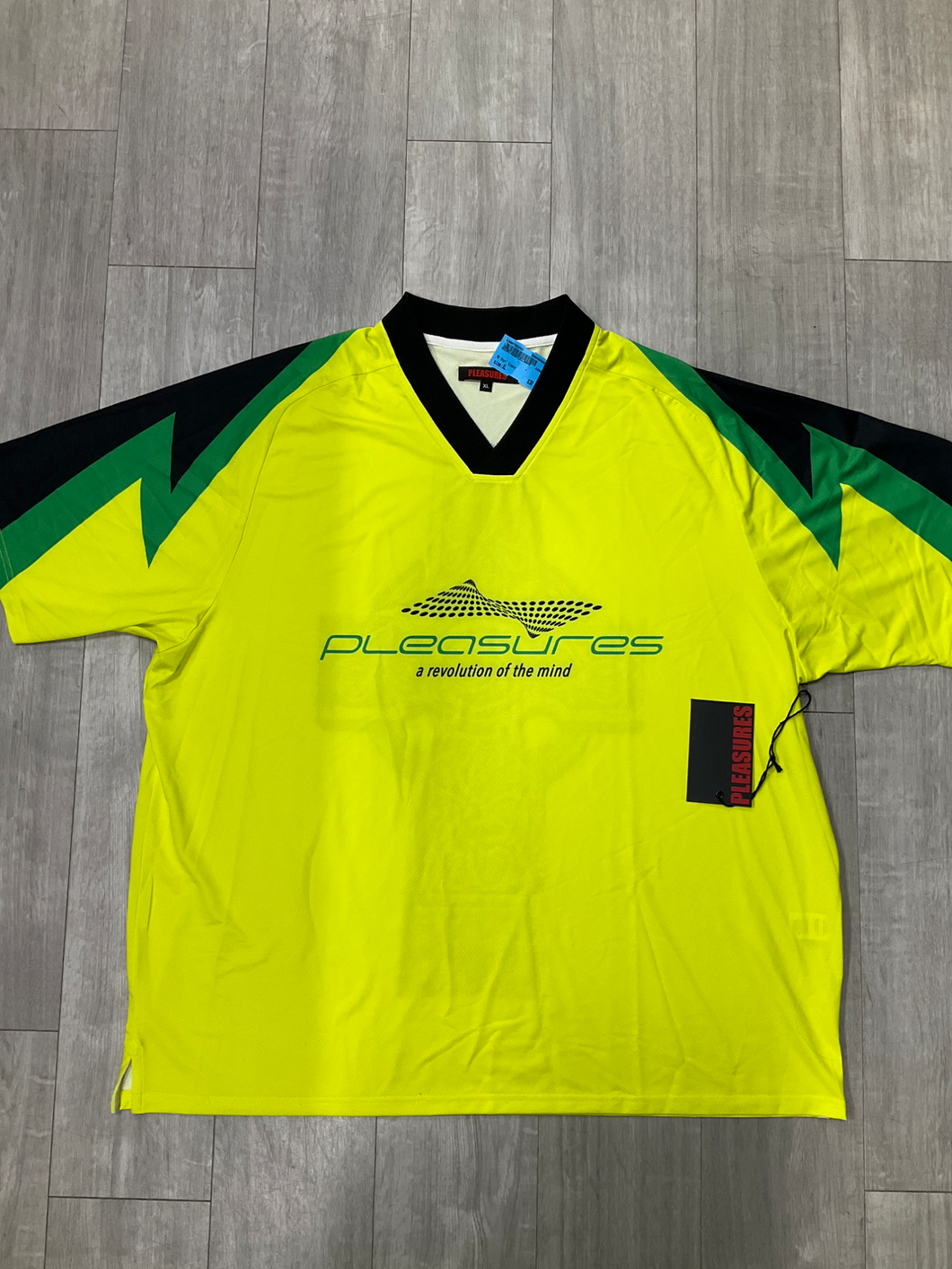 Athletic Top Size Extra Large
