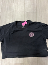 Load image into Gallery viewer, Short Sleeve Top Size Medium
