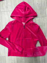 Load image into Gallery viewer, Juicy Couture Sweatshirt Size Medium

