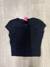 Load image into Gallery viewer, Garage Short Sleeve Top Size Medium
