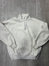 Load image into Gallery viewer, Tna Sweatshirt Size Small
