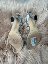 Load image into Gallery viewer, Vince V Camuto Casual Shoes Womens 7
