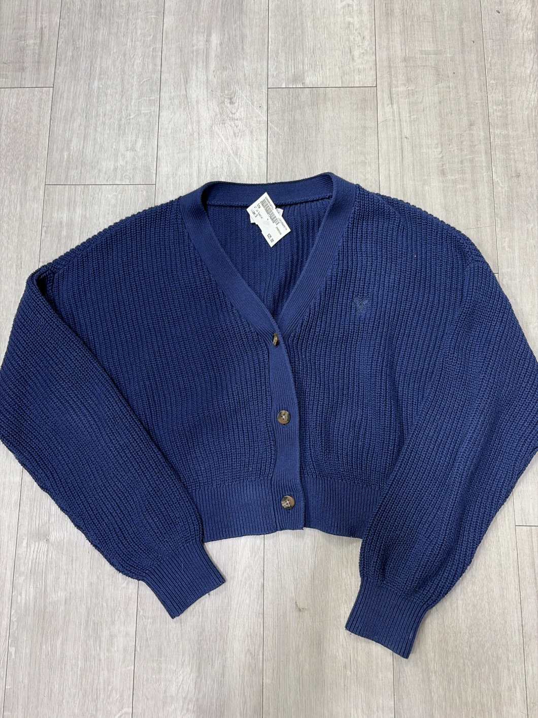 Tna Sweater Size Small – Plato's Closet Mississauga