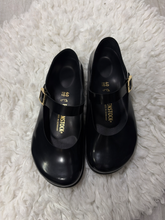 Load image into Gallery viewer, Birkenstock (Shoes) Casual Shoes Womens 9
