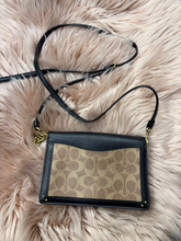Load image into Gallery viewer, Coach Purse
