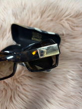 Load image into Gallery viewer, Burberry Sunglasess
