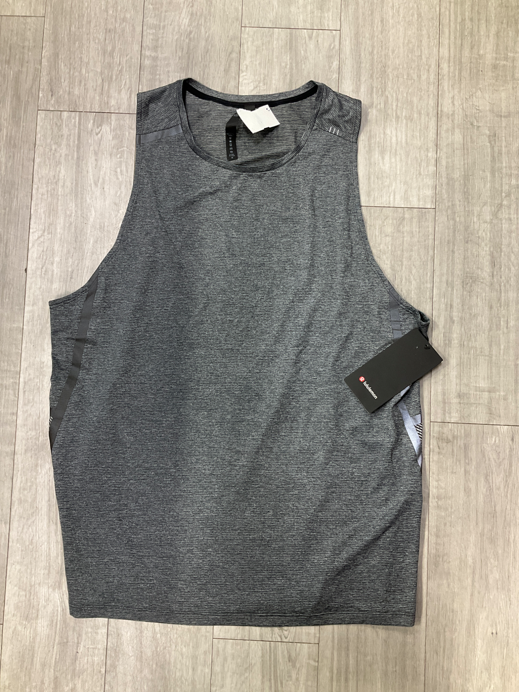 Lulu Lemon Athletic Top Size XXL