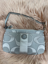 Load image into Gallery viewer, Coach Purse
