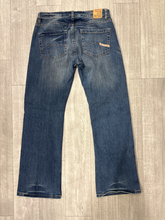 Load image into Gallery viewer, Parasuco Denim Size 33
