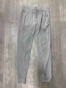 Alo Khakis Size Medium