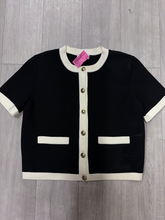 Load image into Gallery viewer, Babaton Short Sleeve Top Size Small
