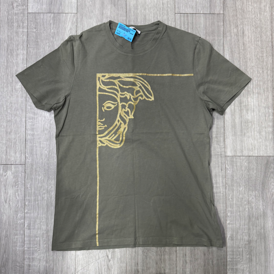 T-shirt Size Medium