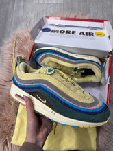 Load image into Gallery viewer, Nike Casual Shoes Mens 10
