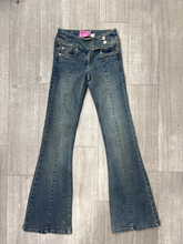 Load image into Gallery viewer, Garage Denim Size 00
