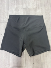 Load image into Gallery viewer, Lululemon Athletic Shorts Size 12
