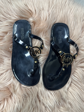 Load image into Gallery viewer, Michael Kors Sandals Womens 5
