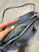Load image into Gallery viewer, Coach Purse

