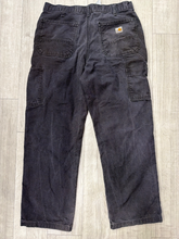 Load image into Gallery viewer, Carhartt Khakis Size 32
