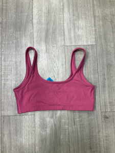Aritzia Sports Bra Size Medium