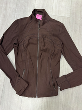 Load image into Gallery viewer, Lululemon Athletic Jacket Size Medium(8)
