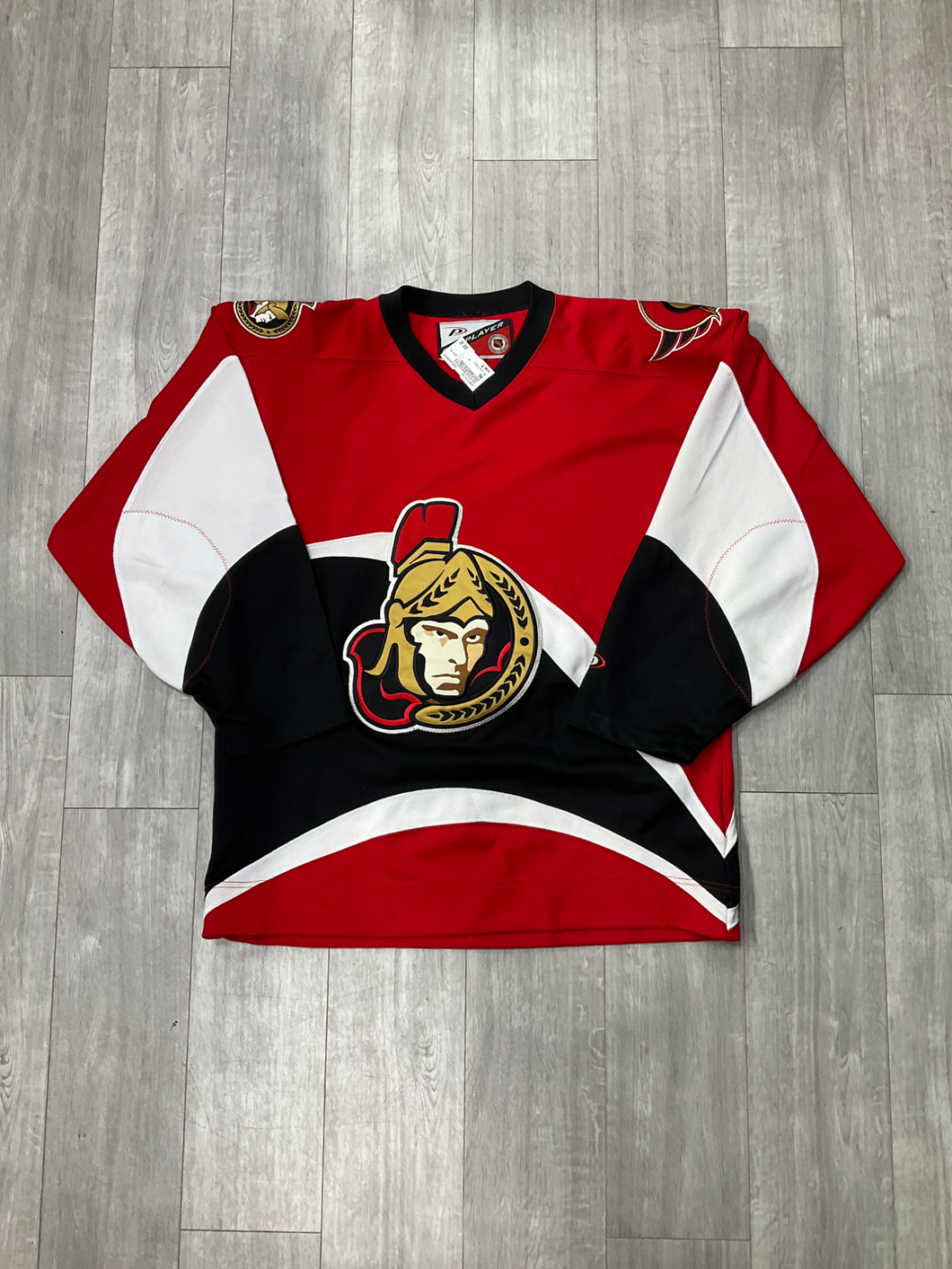Nhl Athletic Top Size Medium