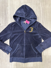 Load image into Gallery viewer, Juicy Couture Sweatshirt Size Extra Large
