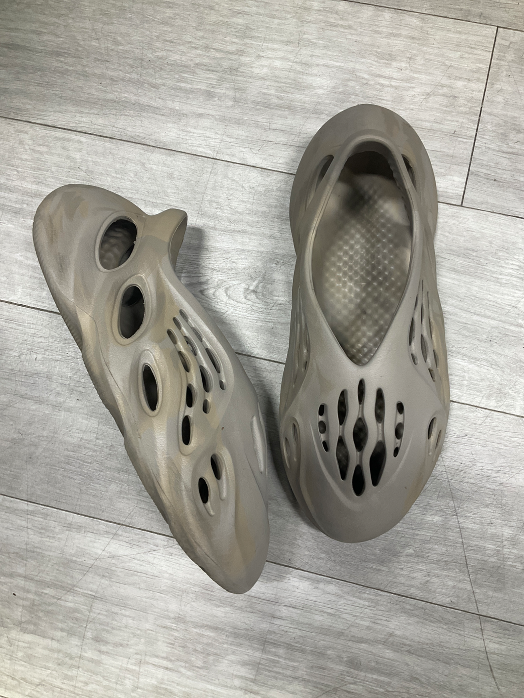 Adidas Yeezy Sandals Mens 11