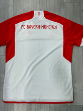 Load image into Gallery viewer, Adidas Athletic Top Size Extra Large
